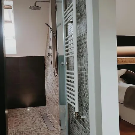 Hotel Gran Casa Pareada Con Piscina En Vigo. Playa: 9min Vigo