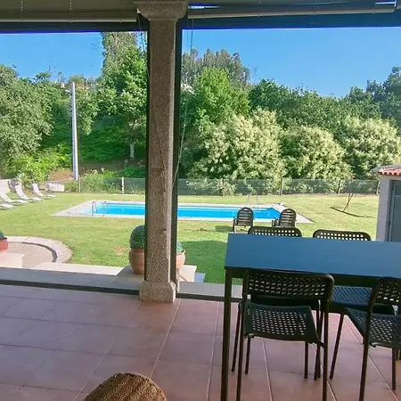 Gran Casa Pareada Con Piscina En Vigo. Playa: 9min Hotel Vigo